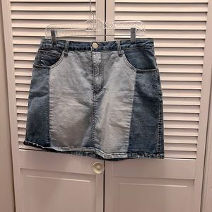 Two toned denim mini skirt